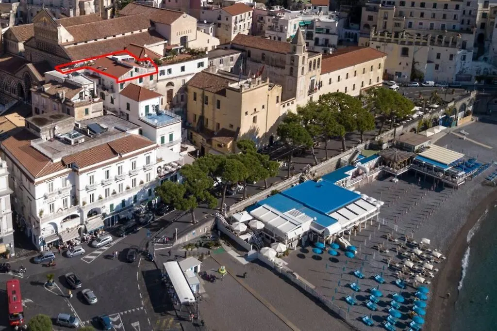 בית נופש Mamma Rosanna 2 - Studio Flat In Amalfi With Terrace איטליה